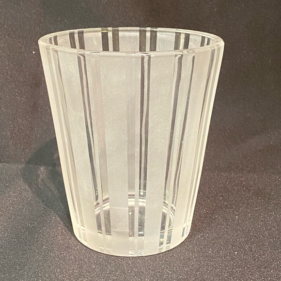 Set of 4 MCM Tapered Clear Glass 12 oz Cup with White Frosted Vertical Stripes - Picture 4 of 10